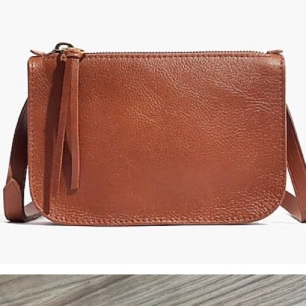 Small 100% leather tan belt bag Madewell